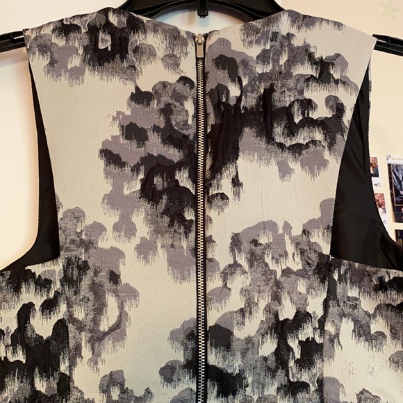 Formal Mid-Length Floral Dress NEW - Picture 5 of 7